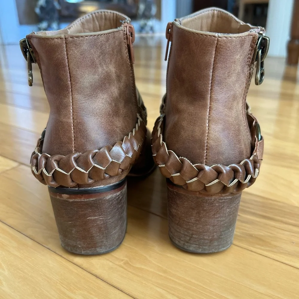 Blazin Roxx Western Women’s Boots Ankle Booties Studded Braided Strap Size 7